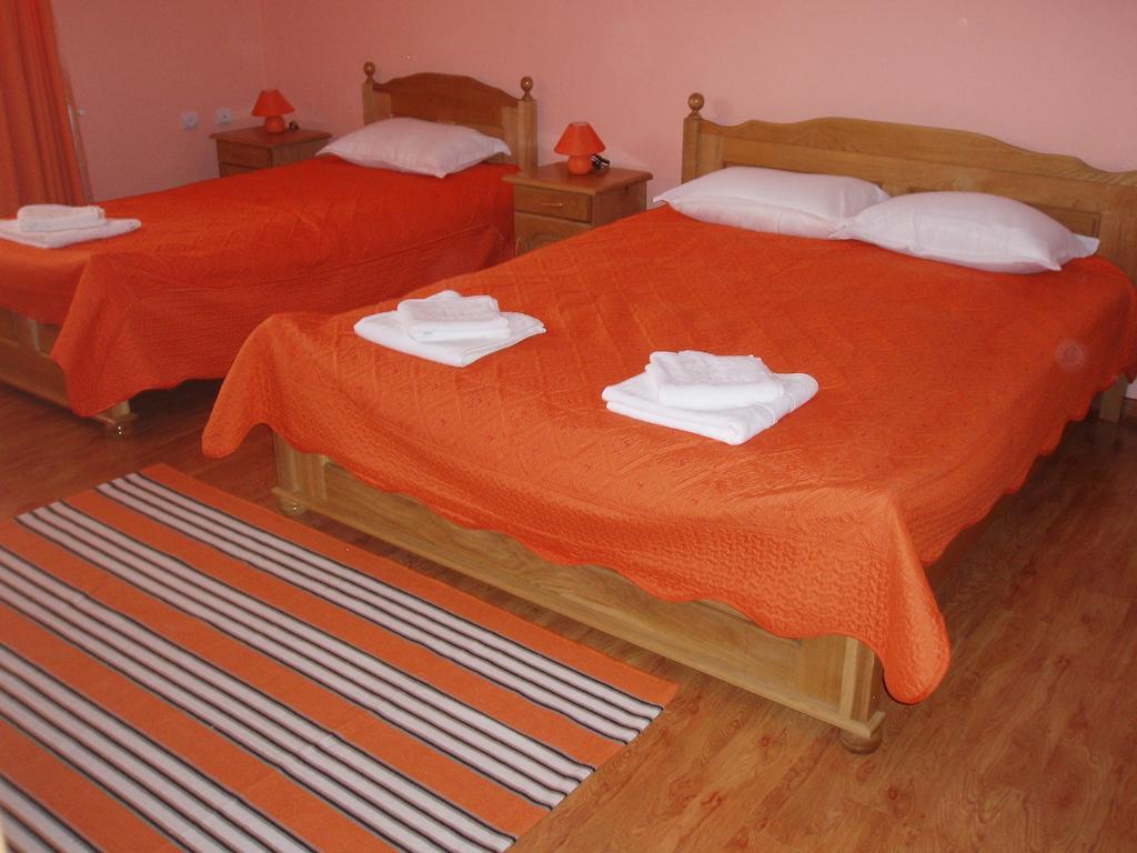 Villa Arnota à Costesti  Chambre photo